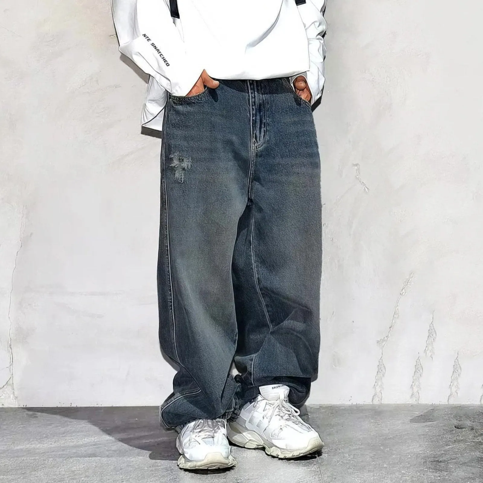 Distressed Dark Blue 90's Baggy Jeans